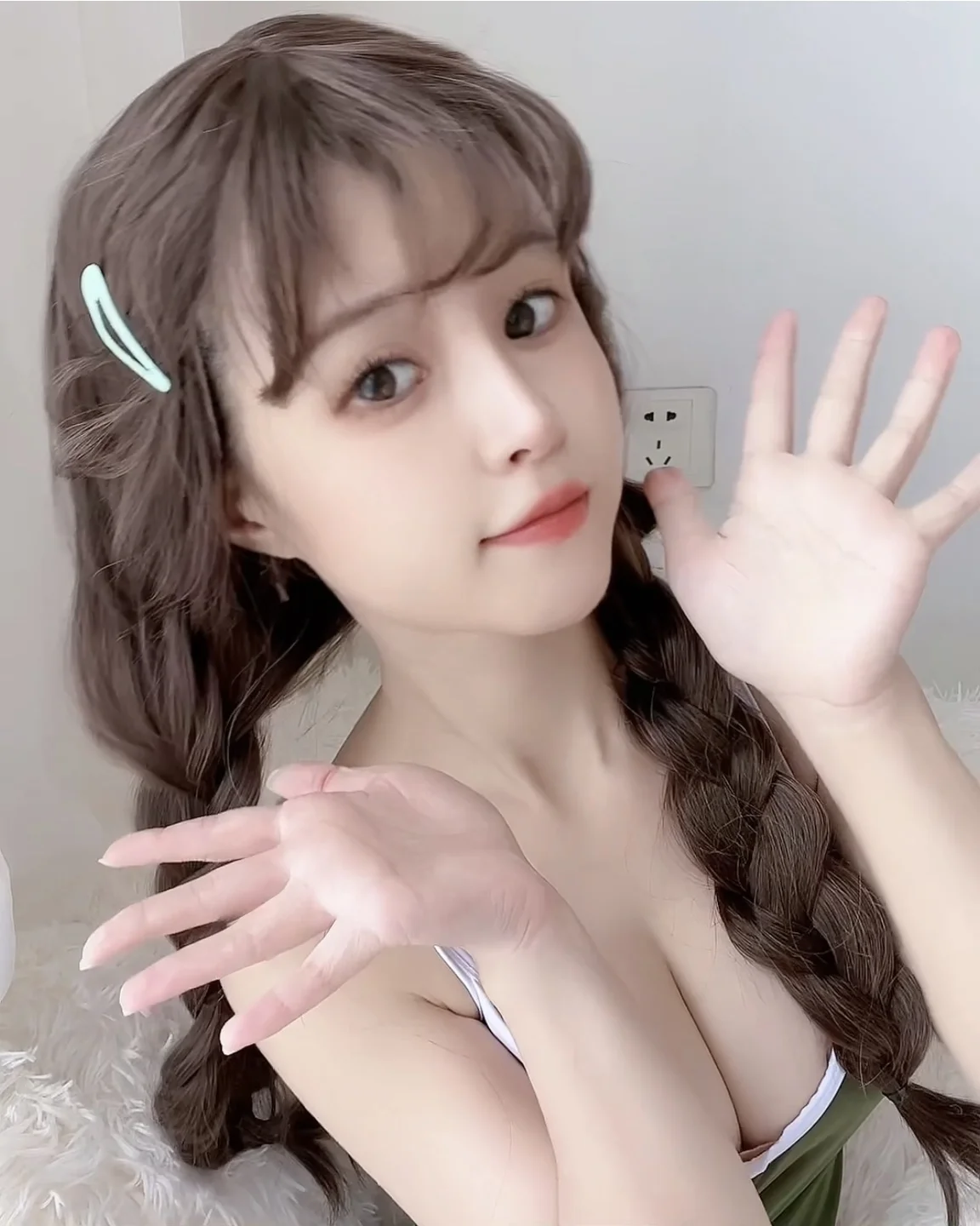 晕崽Zz - 绿 [50P,1V-405MB] tg@simisebaisi 【丝足阁】006.webp